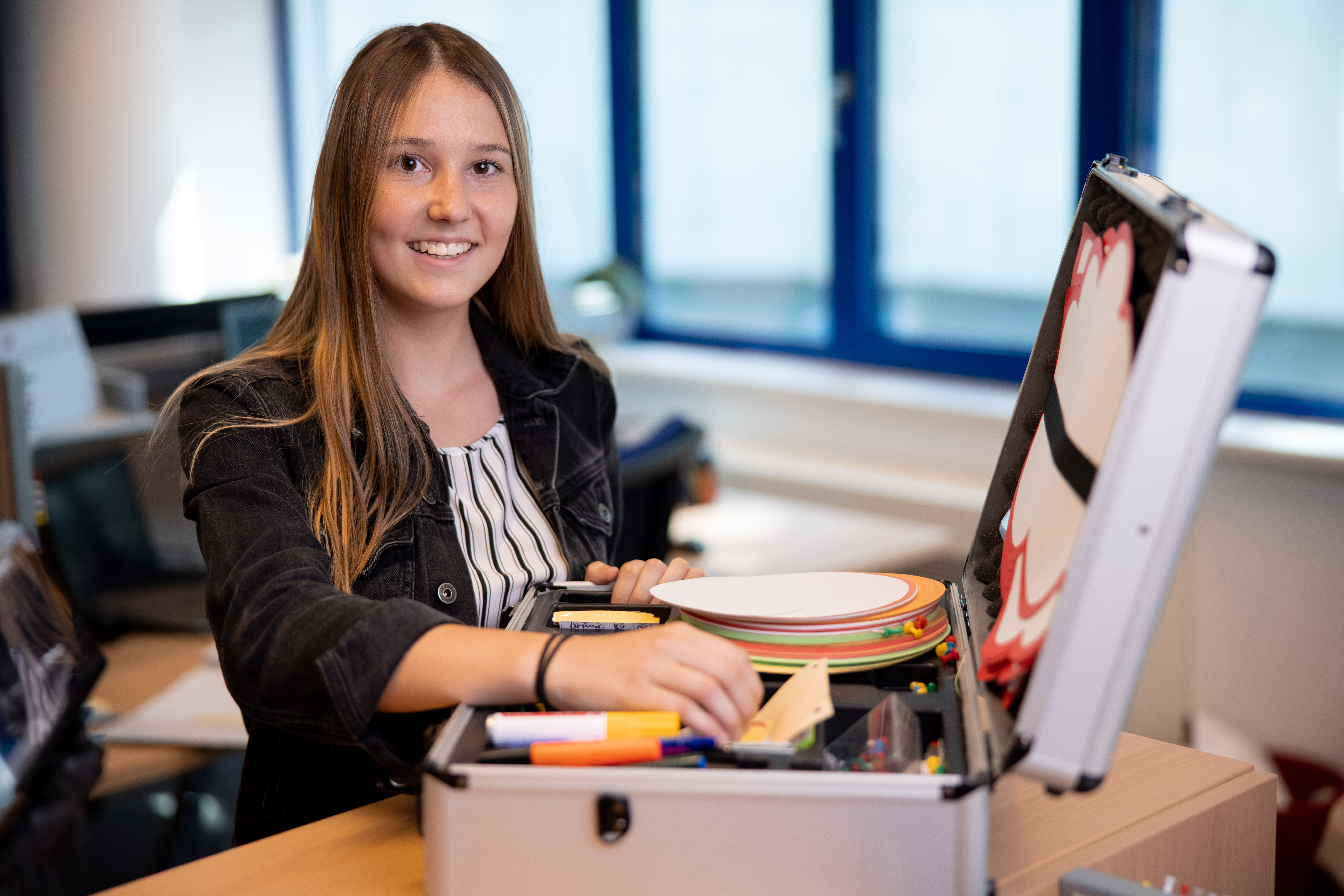 Lehre_Buerokauffrau_Lehrling_apprenticeship_apprentice_Wieselburg_ZKW